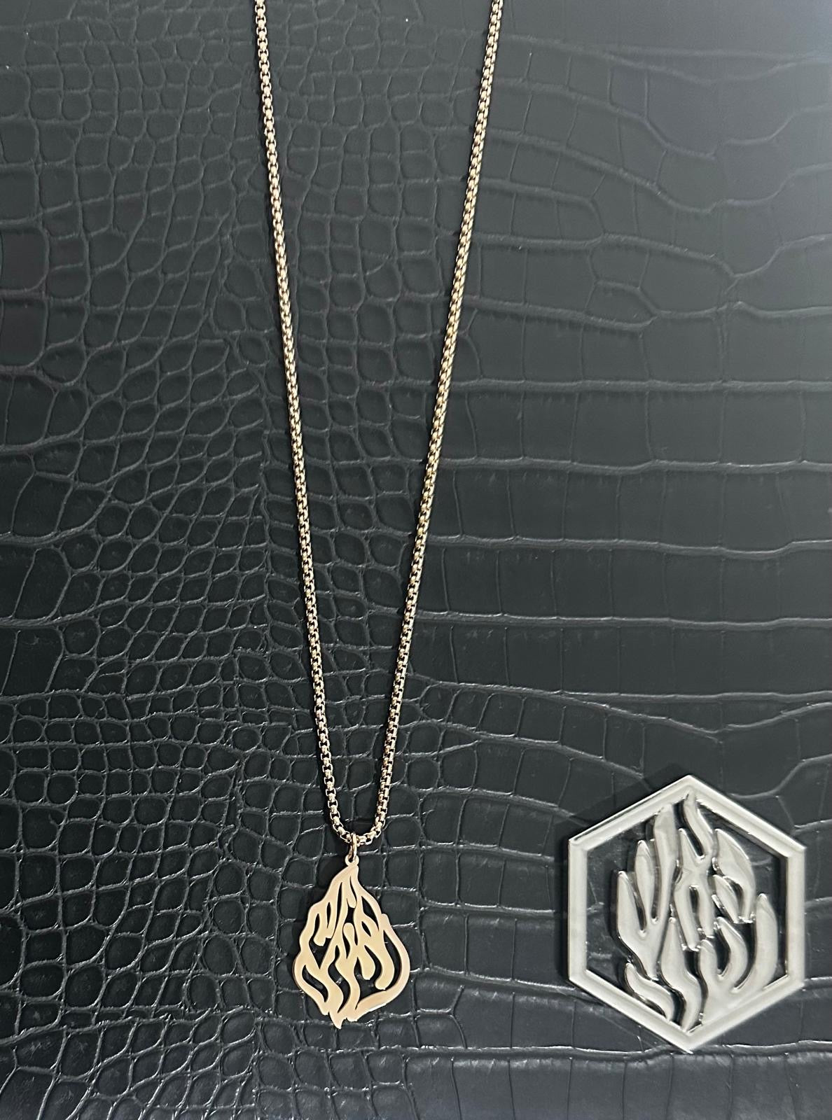 Collier necklace, fire or rose