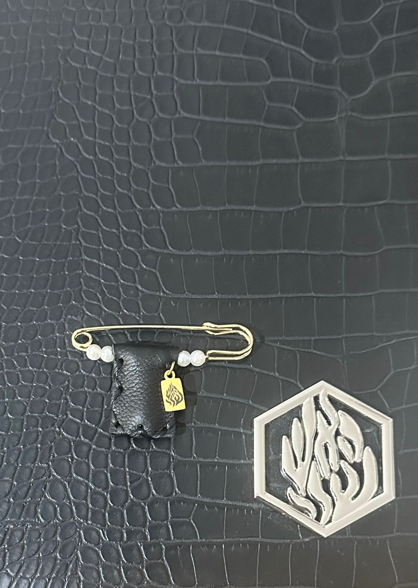 Broche Petek baby black