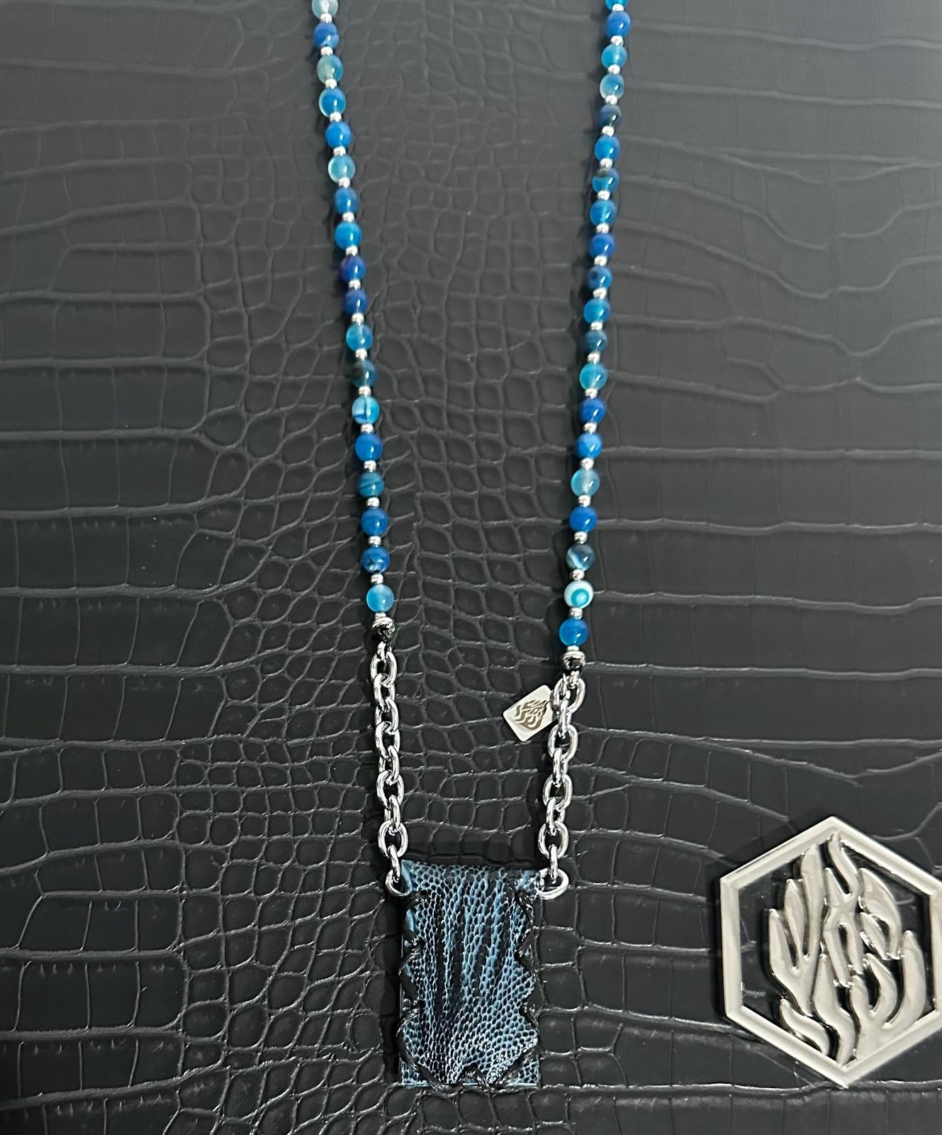 Petek blue night ocean