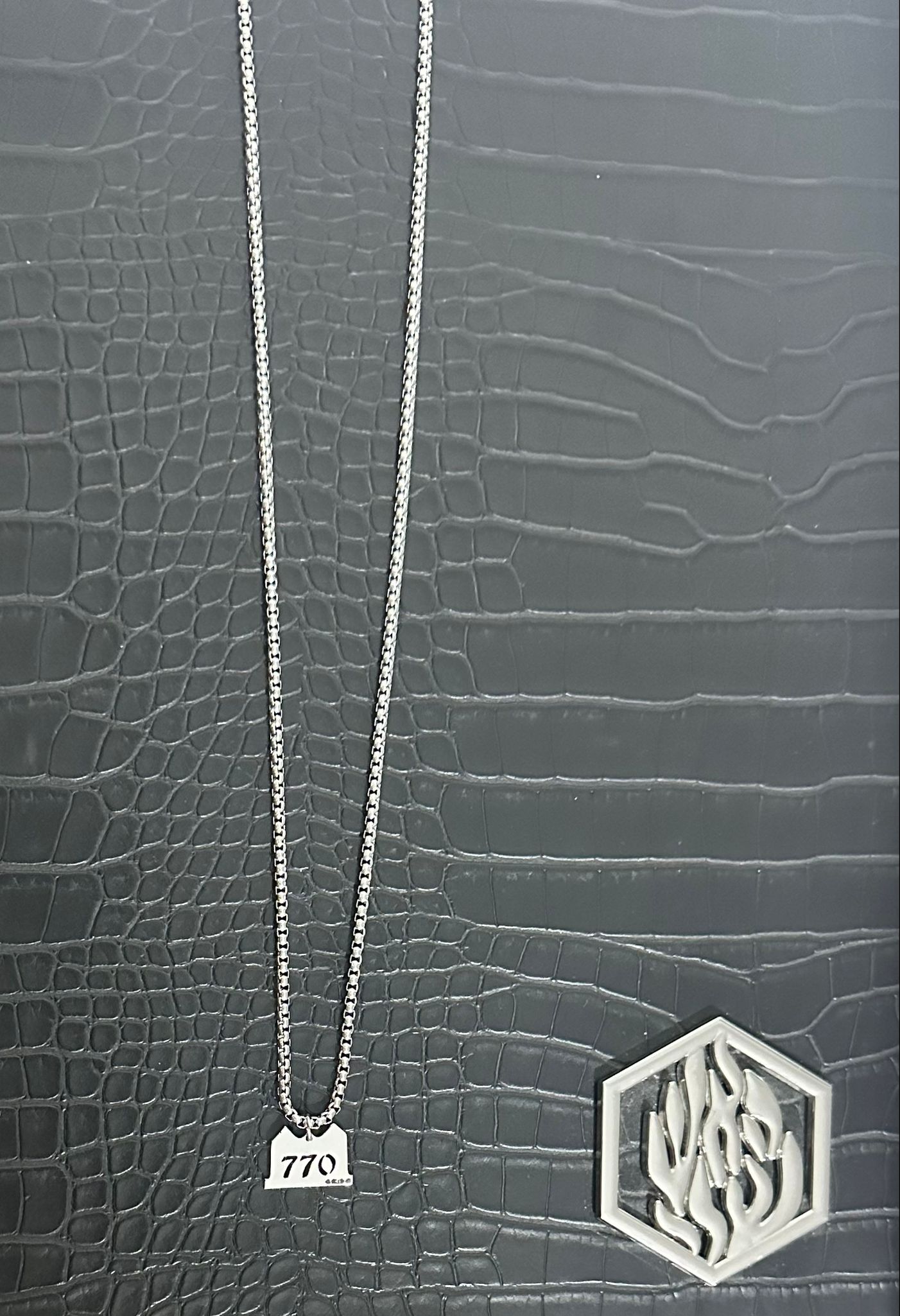 770 mini necklace