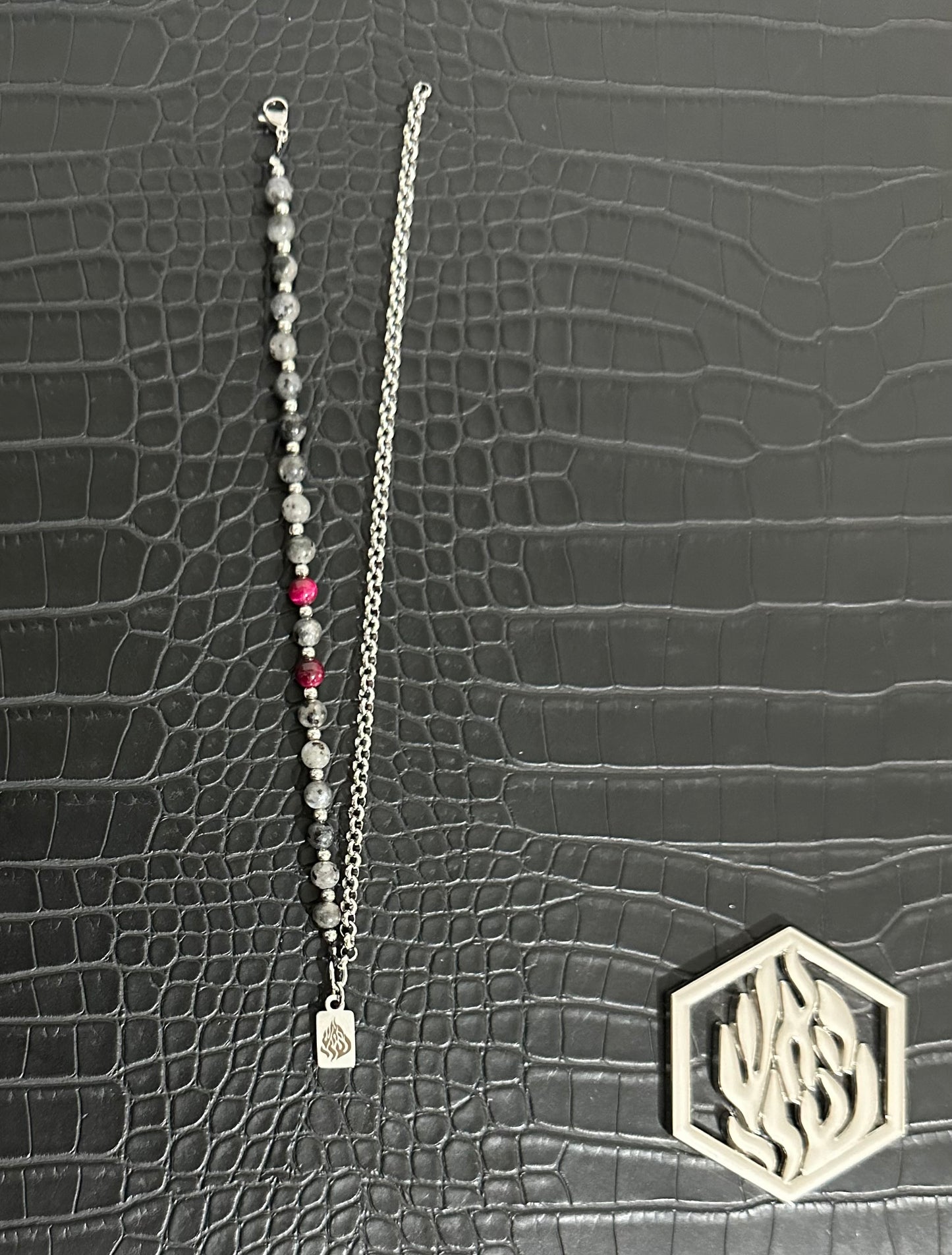 Bracelet double chaîne + perles gris et rose