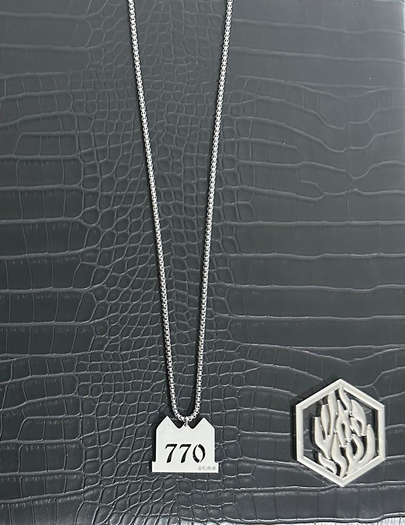 Collier 770