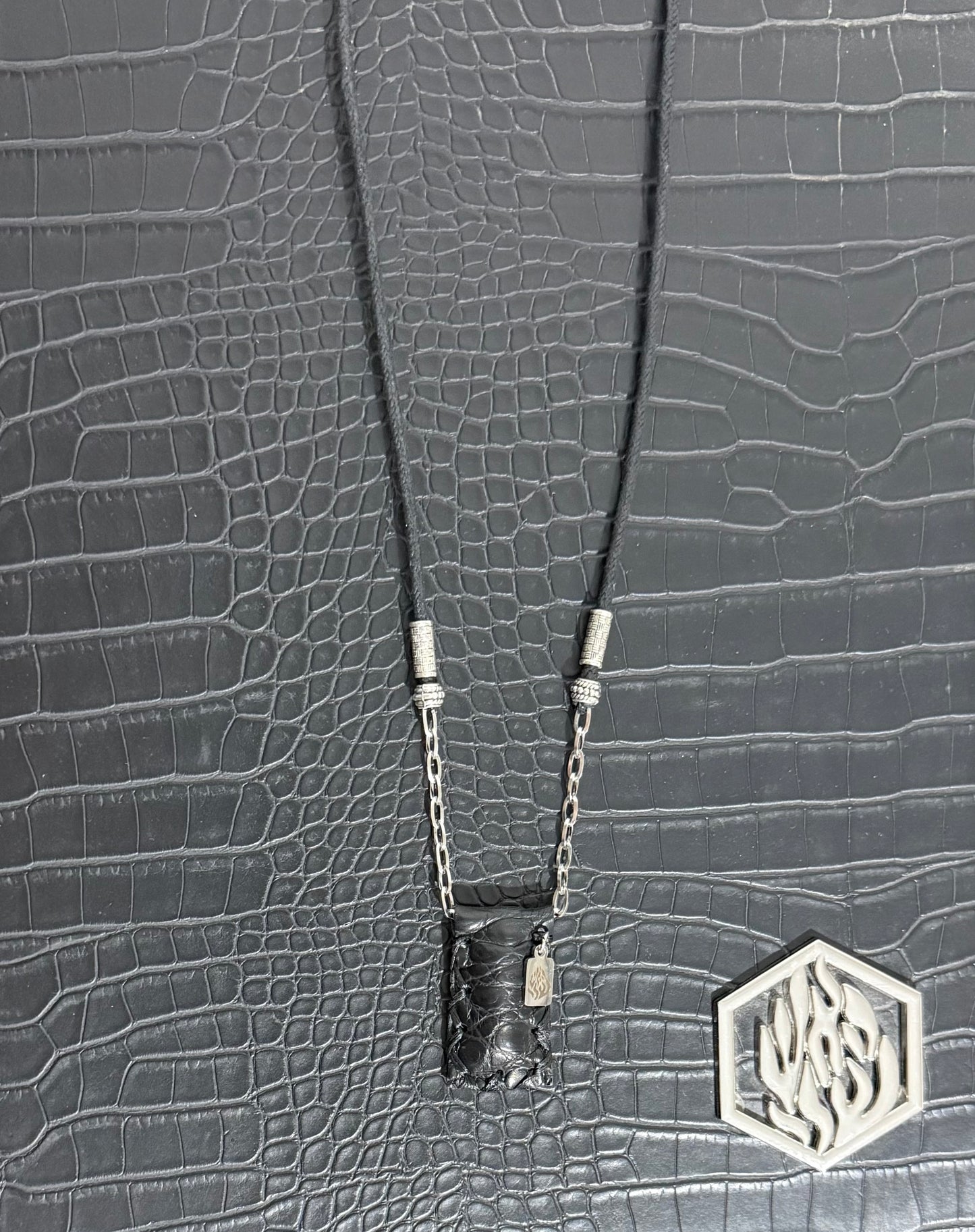 Petek Cordon Chain Tube